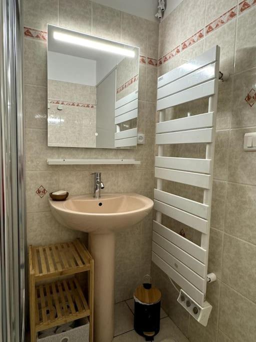 Apartamento T2 Independant Avec Jardin Livron-sur-Drôme Exterior foto